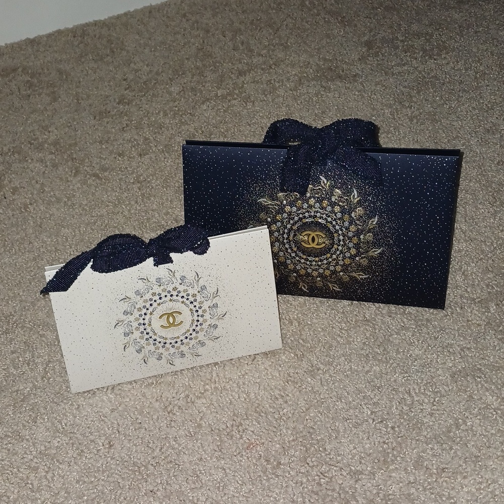 Chanel beauty gift box 2pc